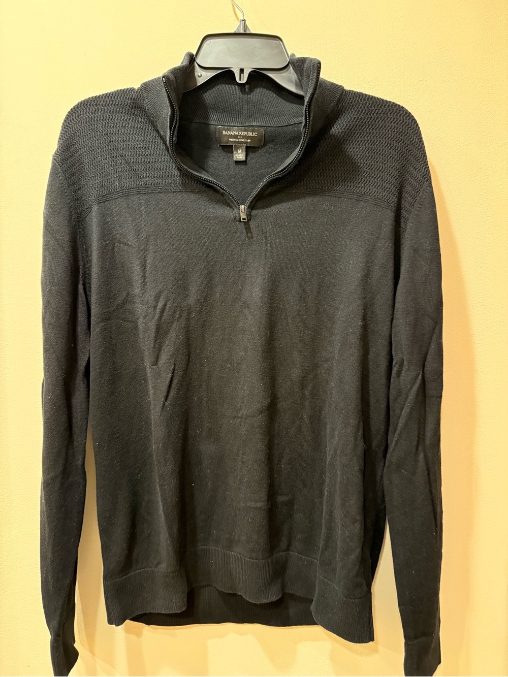 Banana Republic Men's Black Half-Zip Knit Pullover